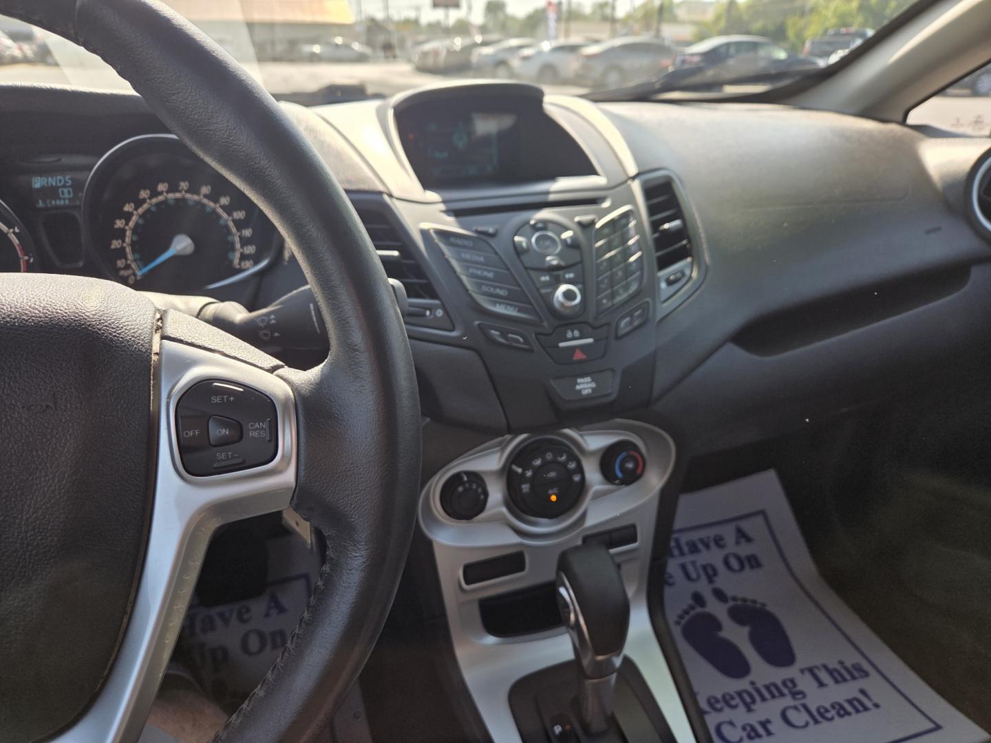 2016 BLACK /Black Ford Fiesta SE Sedan (3FADP4BJ1GM) with an 1.6L L4 DOHC 16V engine, Automatic transmission, located at 1221 Madison St., Shelbyville, TN, 37160, (931) 680-9439, 0.000000, 0.000000 - Photo#6