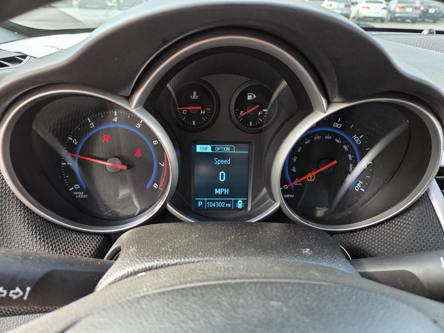 2016 Red /Black Chevrolet Cruze 2LT Auto (1G1PE5SB0G7) with an 1.4L L4 DOHC 16V TURBO engine, 6-Speed Automatic transmission, located at 1221 Madison St., Shelbyville, TN, 37160, (931) 680-9439, 0.000000, 0.000000 - Photo#6