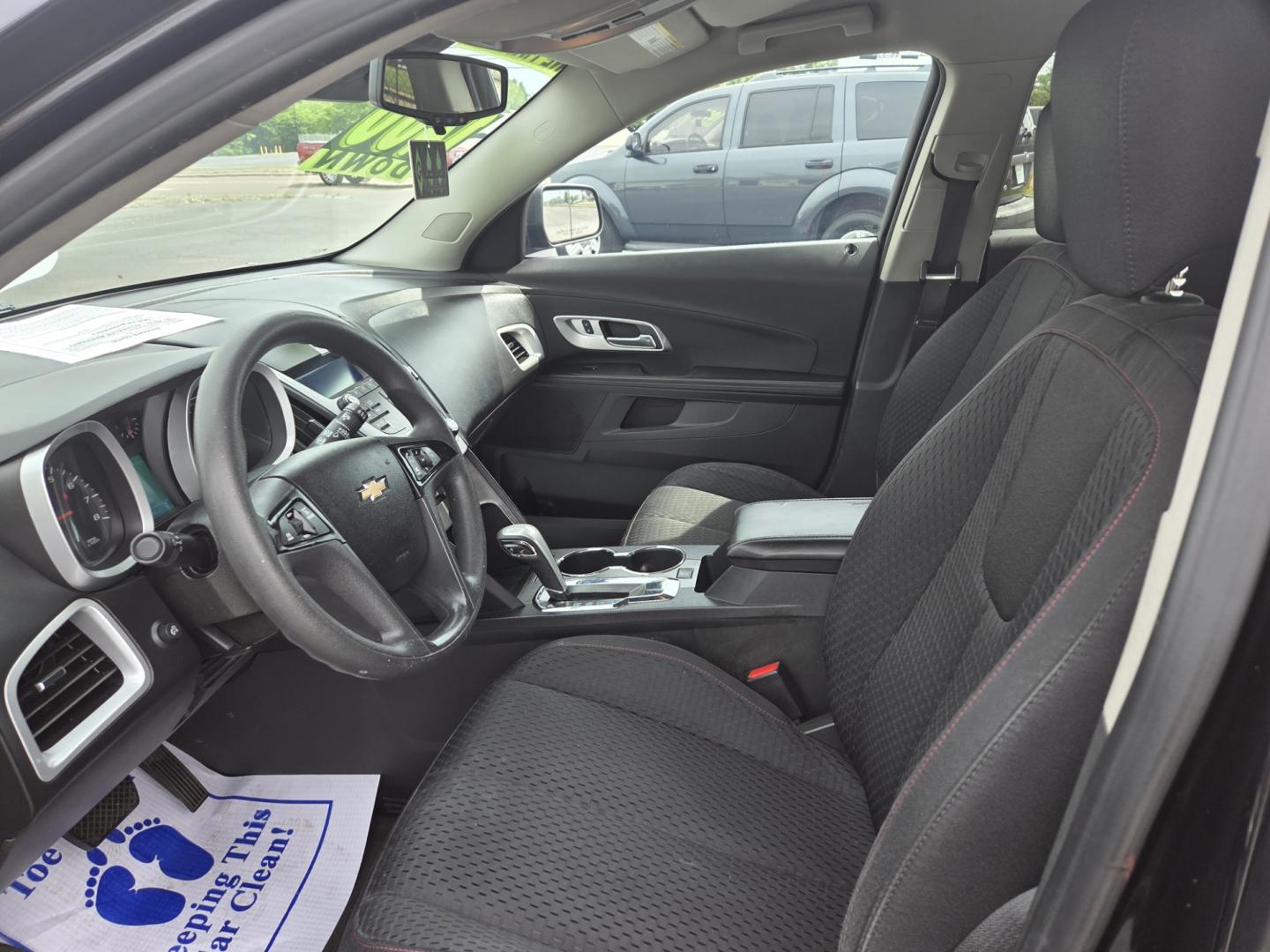 2015 BLACK /Gray Chevrolet Equinox LS 2WD (2GNALAEK6F1) with an 2.4L L4 DOHC 16V FFV engine, 6-Speed Automatic transmission, located at 1221 Madison St., Shelbyville, TN, 37160, (931) 680-9439, 0.000000, 0.000000 - Photo#5