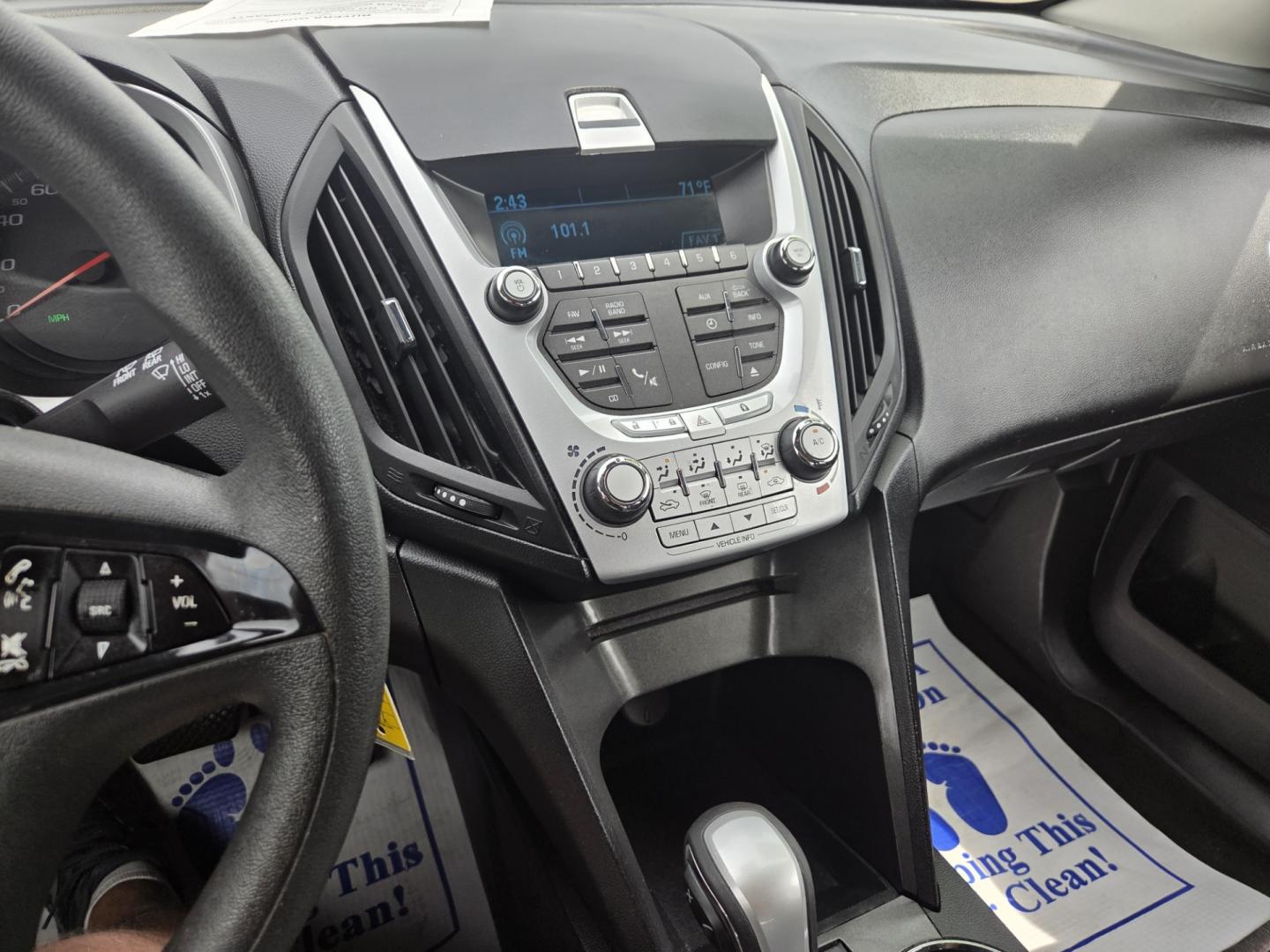 2015 BLACK /Gray Chevrolet Equinox LS 2WD (2GNALAEK6F1) with an 2.4L L4 DOHC 16V FFV engine, 6-Speed Automatic transmission, located at 1221 Madison St., Shelbyville, TN, 37160, (931) 680-9439, 0.000000, 0.000000 - Photo#6