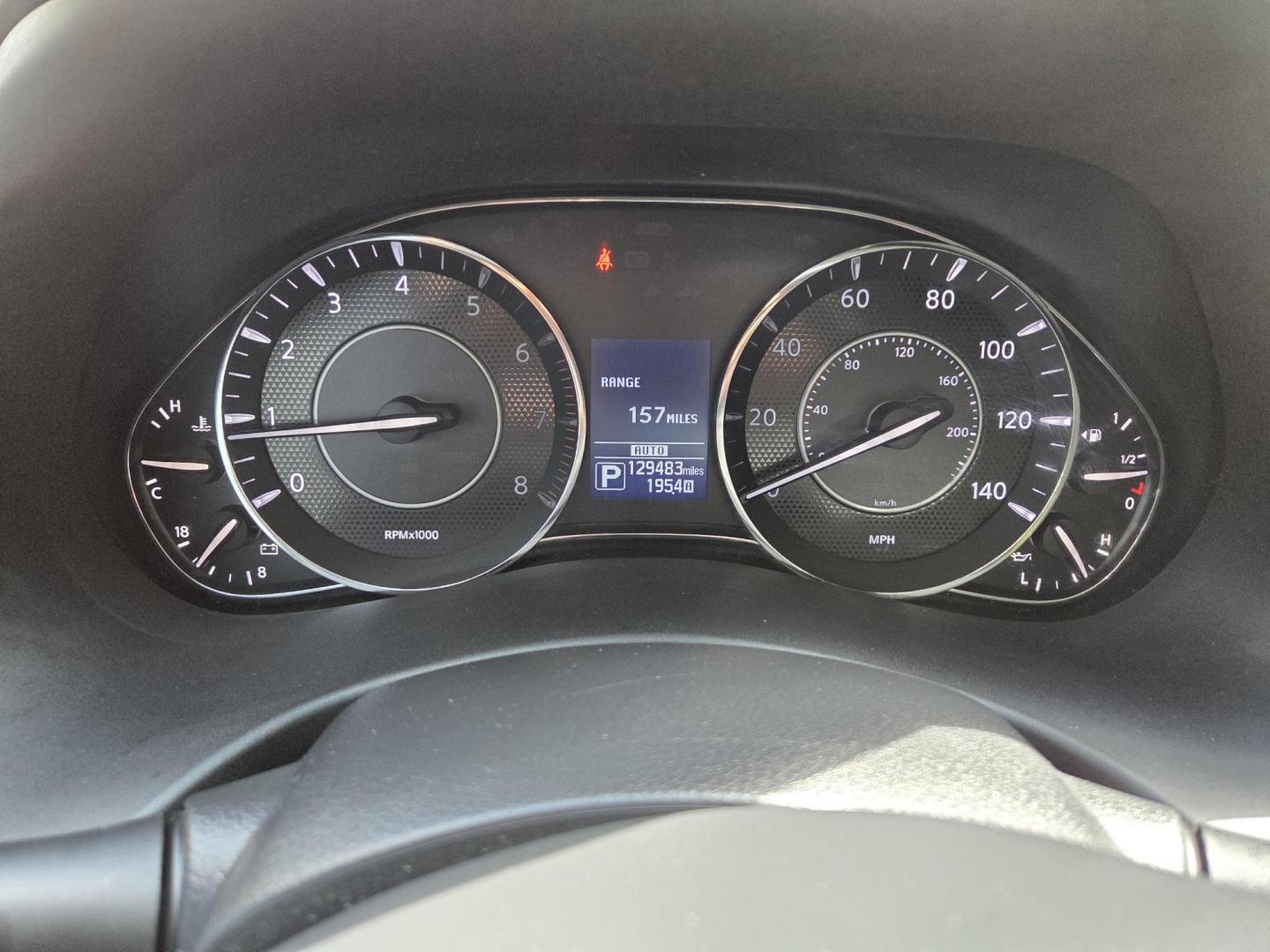 2017 Blue /Gray Nissan Armada SV AWD (JN8AY2NC5H9) with an 5.6L V8 DOHC 32V engine, 7A transmission, located at 1221 Madison St., Shelbyville, TN, 37160, (931) 680-9439, 0.000000, 0.000000 - Photo#9