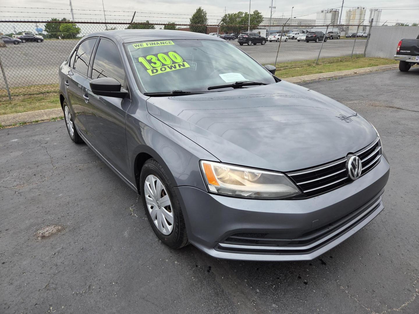 2016 Gray /Gray Volkswagen Jetta 1.4T S 6A (3VW267AJ4GM) with an 1.4L L4 DOHC 20V engine, 6A transmission, located at 1221 Madison St., Shelbyville, TN, 37160, (931) 680-9439, 0.000000, 0.000000 - Photo#1