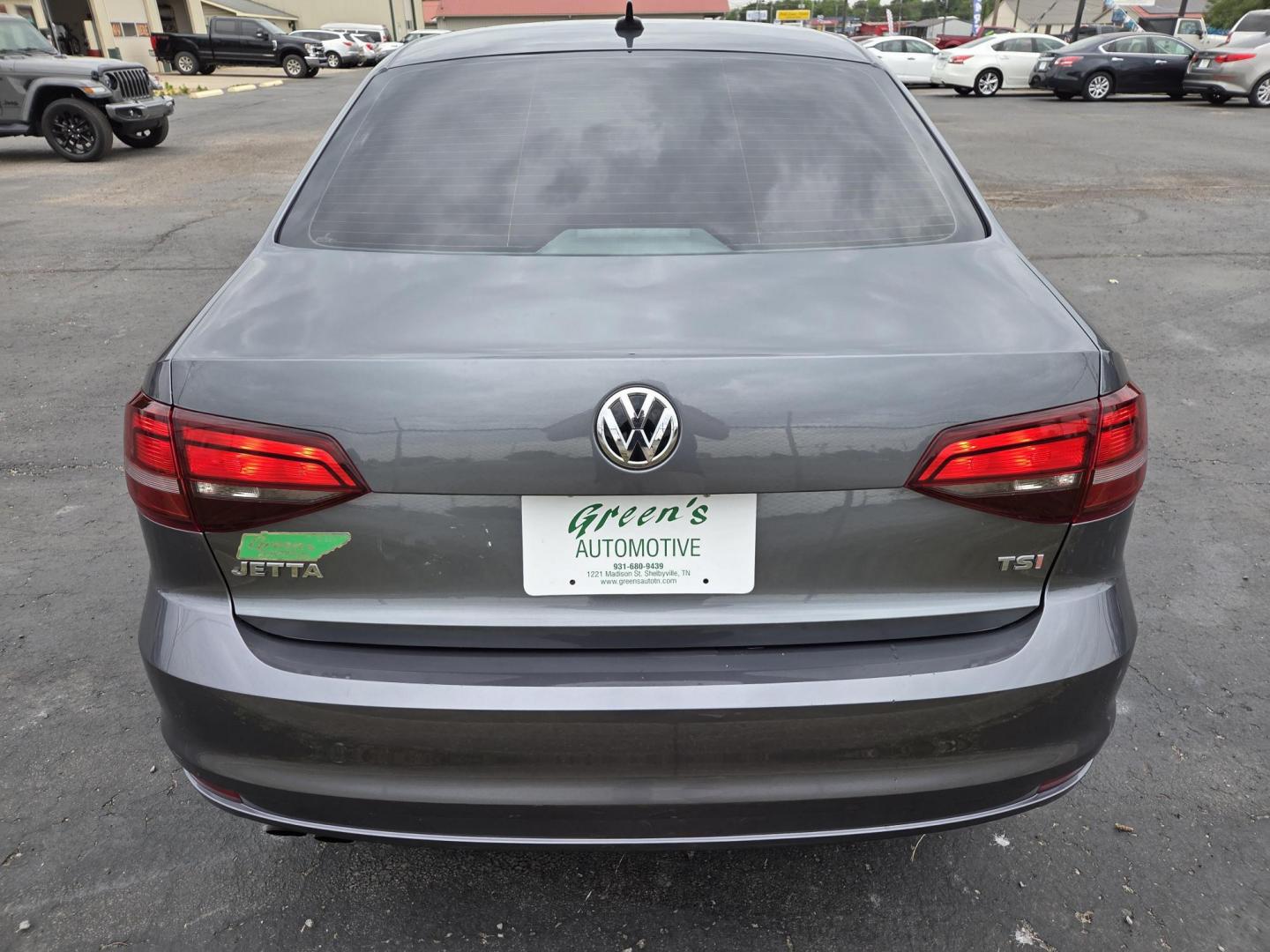 2016 Gray /Gray Volkswagen Jetta 1.4T S 6A (3VW267AJ4GM) with an 1.4L L4 DOHC 20V engine, 6A transmission, located at 1221 Madison St., Shelbyville, TN, 37160, (931) 680-9439, 0.000000, 0.000000 - Photo#2