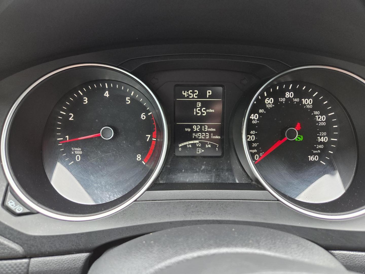 2016 Gray /Gray Volkswagen Jetta 1.4T S 6A (3VW267AJ4GM) with an 1.4L L4 DOHC 20V engine, 6A transmission, located at 1221 Madison St., Shelbyville, TN, 37160, (931) 680-9439, 0.000000, 0.000000 - Photo#7