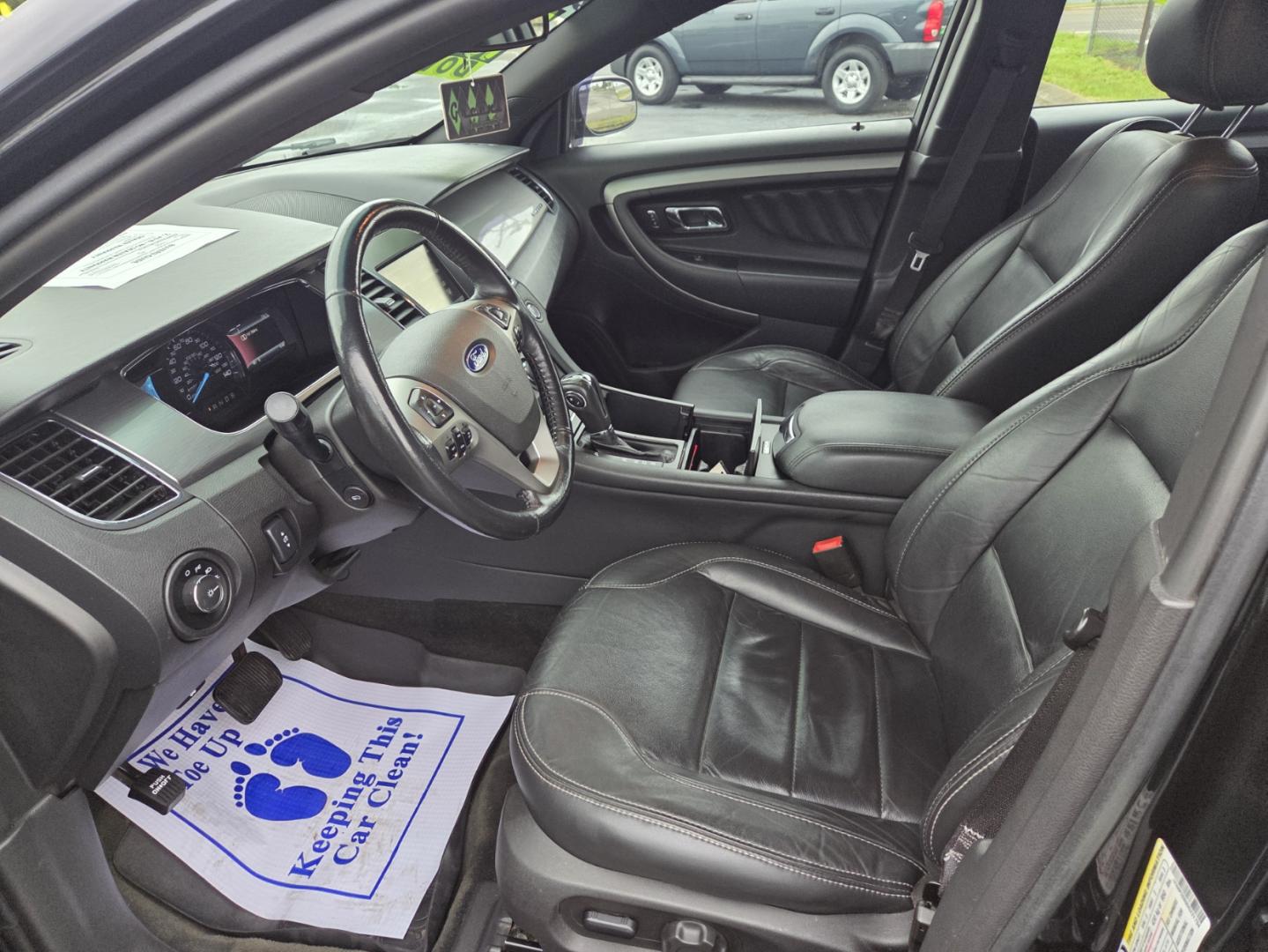 2013 BLACK /Black Ford Taurus SEL FWD (1FAHP2E80DG) with an 3.5L V6 DOHC 24V engine, 6-Speed Automatic transmission, located at 1221 Madison St., Shelbyville, TN, 37160, (931) 680-9439, 0.000000, 0.000000 - Photo#5