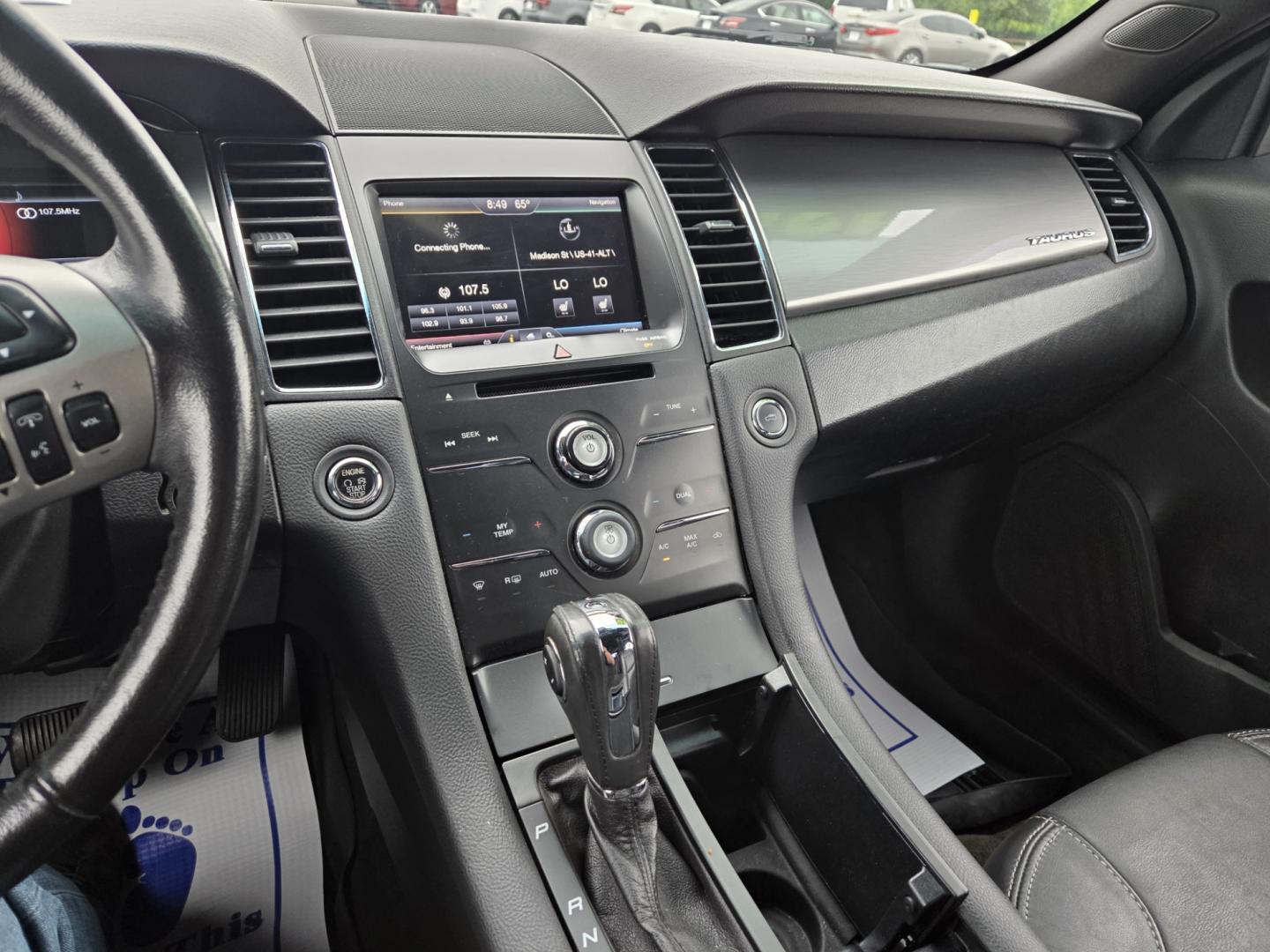 2013 BLACK /Black Ford Taurus SEL FWD (1FAHP2E80DG) with an 3.5L V6 DOHC 24V engine, 6-Speed Automatic transmission, located at 1221 Madison St., Shelbyville, TN, 37160, (931) 680-9439, 0.000000, 0.000000 - Photo#6