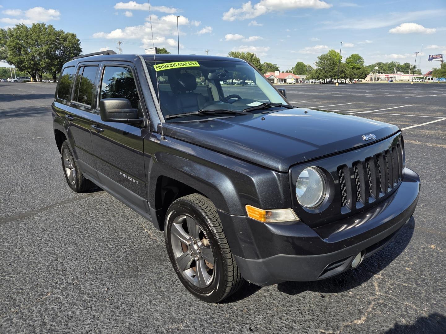 2015 BLACK /Black Jeep Patriot Latitude 4WD (1C4NJRFB0FD) with an 2.4L L4 DOHC 16V engine, Automatic transmission, located at 1221 Madison St., Shelbyville, TN, 37160, (931) 680-9439, 0.000000, 0.000000 - Photo#1