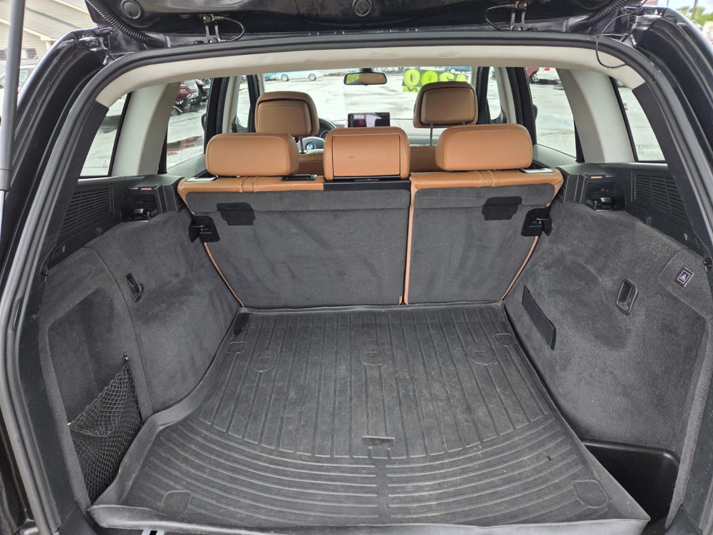 2010 BLACK /Brown BMW X3 xDrive30i (WBXPC9C46AW) with an 3.0L L6 DOHC 24V engine, Automatic transmission, located at 1221 Madison St., Shelbyville, TN, 37160, (931) 680-9439, 0.000000, 0.000000 - Photo#3