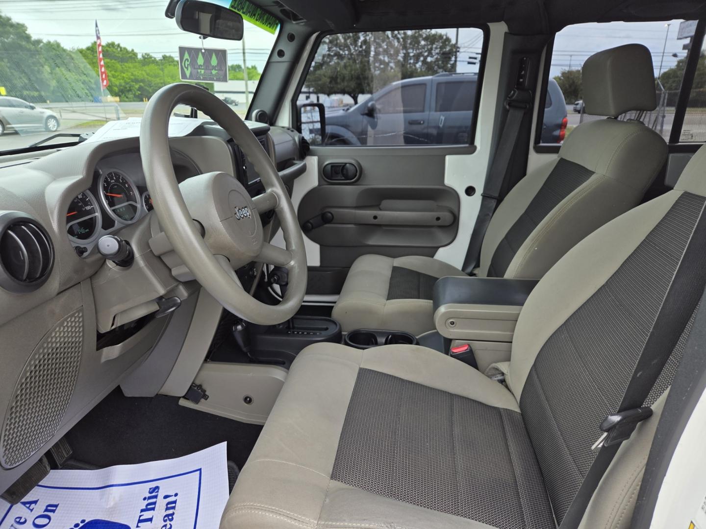 2010 WHITE /Gray Jeep Wrangler Unlimited Sport 4WD (1J4BA3H14AL) with an 3.8L V6 OHV 12V engine, Automatic transmission, located at 1221 Madison St., Shelbyville, TN, 37160, (931) 680-9439, 0.000000, 0.000000 - Photo#5
