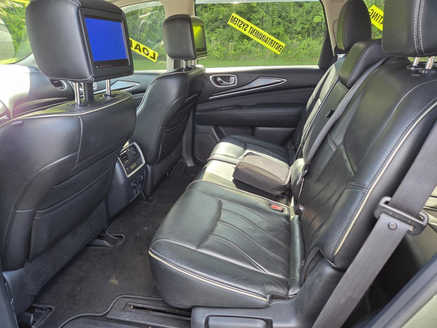 2017 Green /Black Infiniti QX60 Base FWD (5N1DL0MNXHC) with an 3.5L V6 DOHC 24V engine, CVT transmission, located at 1221 Madison St., Shelbyville, TN, 37160, (931) 680-9439, 0.000000, 0.000000 - Photo#5