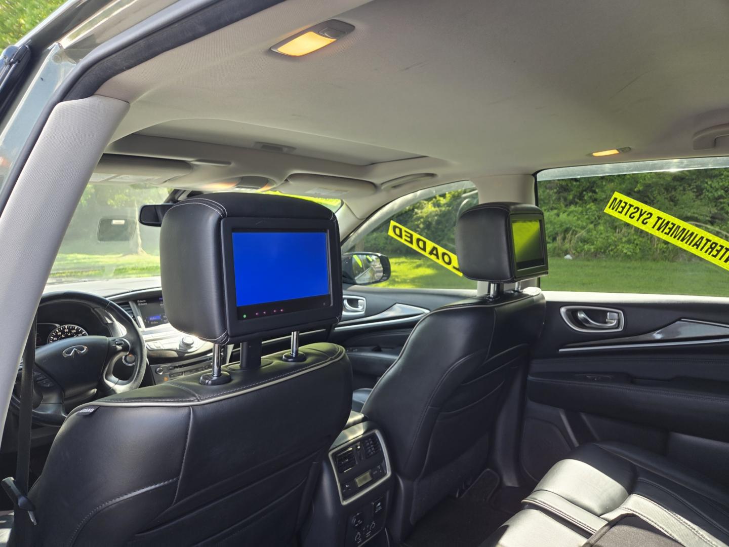 2017 Green /Black Infiniti QX60 Base FWD (5N1DL0MNXHC) with an 3.5L V6 DOHC 24V engine, CVT transmission, located at 1221 Madison St., Shelbyville, TN, 37160, (931) 680-9439, 0.000000, 0.000000 - Photo#6