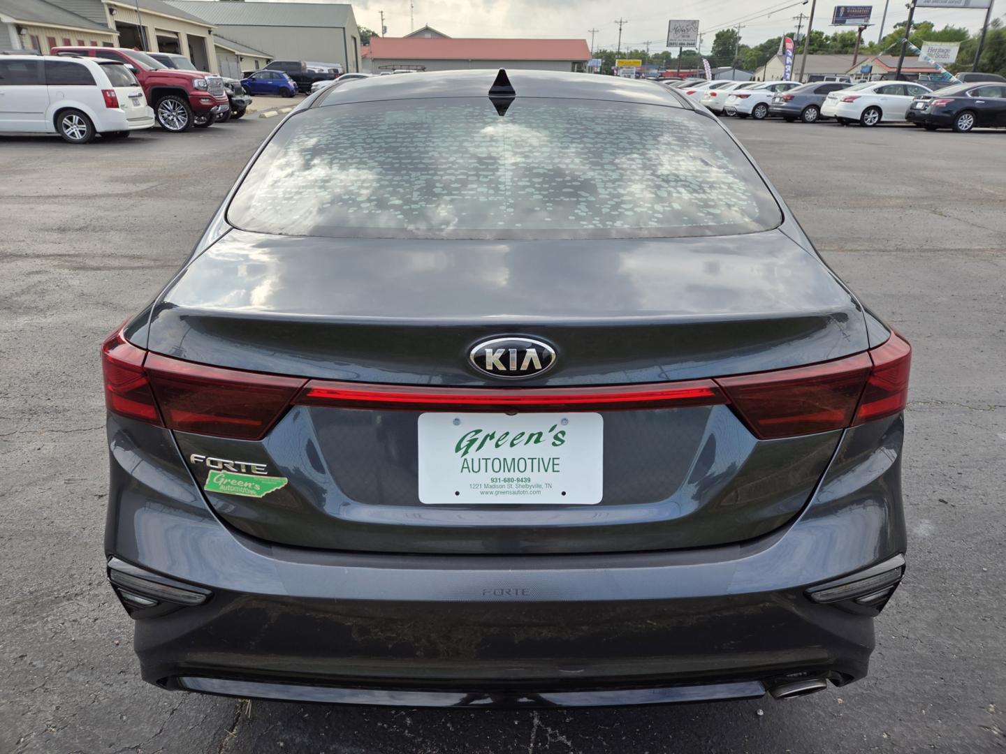 2019 Gray /Beige Kia Forte FE 6A (3KPF24AD4KE) with an 2.0L L4 DOHC 16V engine, 6A transmission, located at 1221 Madison St., Shelbyville, TN, 37160, (931) 680-9439, 0.000000, 0.000000 - Photo#2