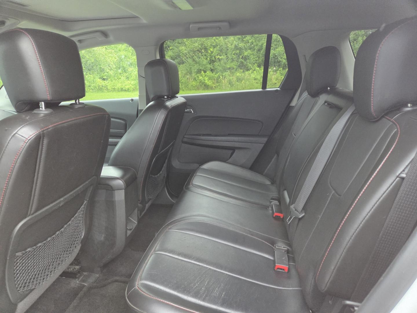 2015 WHITE /Black GMC Terrain SLT1 AWD (2GKFLXEKXF6) with an 2.4L L4 DOHC 16V FFV engine, 6-Speed Automatic transmission, located at 1221 Madison St., Shelbyville, TN, 37160, (931) 680-9439, 0.000000, 0.000000 - Photo#4