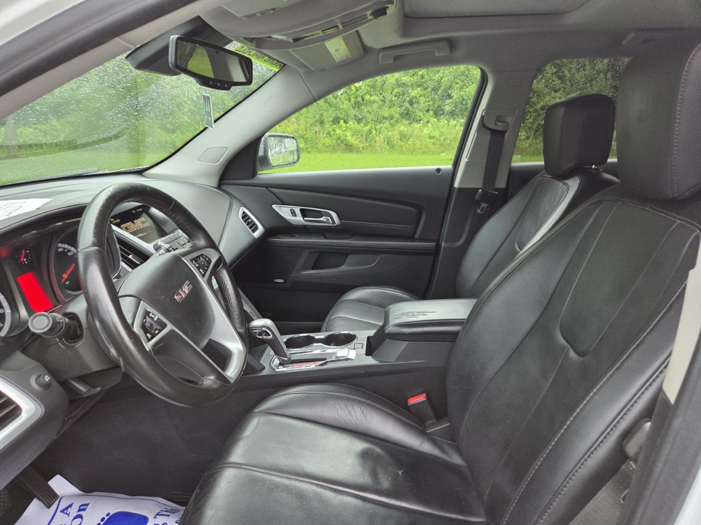 2015 WHITE /Black GMC Terrain SLT1 AWD (2GKFLXEKXF6) with an 2.4L L4 DOHC 16V FFV engine, 6-Speed Automatic transmission, located at 1221 Madison St., Shelbyville, TN, 37160, (931) 680-9439, 0.000000, 0.000000 - Photo#5