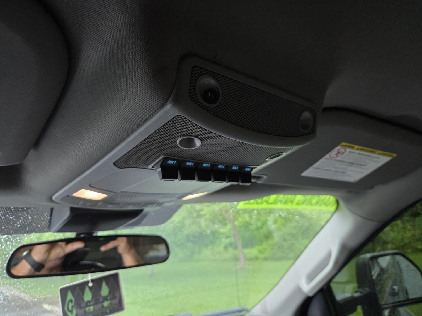 2020 BLACK /Gray Ford F-250 SD XL Crew Cab 4WD (1FT7W2BT1LE) with an 6.7L V8 OHV 16V DIESEL engine, 6A transmission, located at 1221 Madison St., Shelbyville, TN, 37160, (931) 680-9439, 0.000000, 0.000000 - Photo#8
