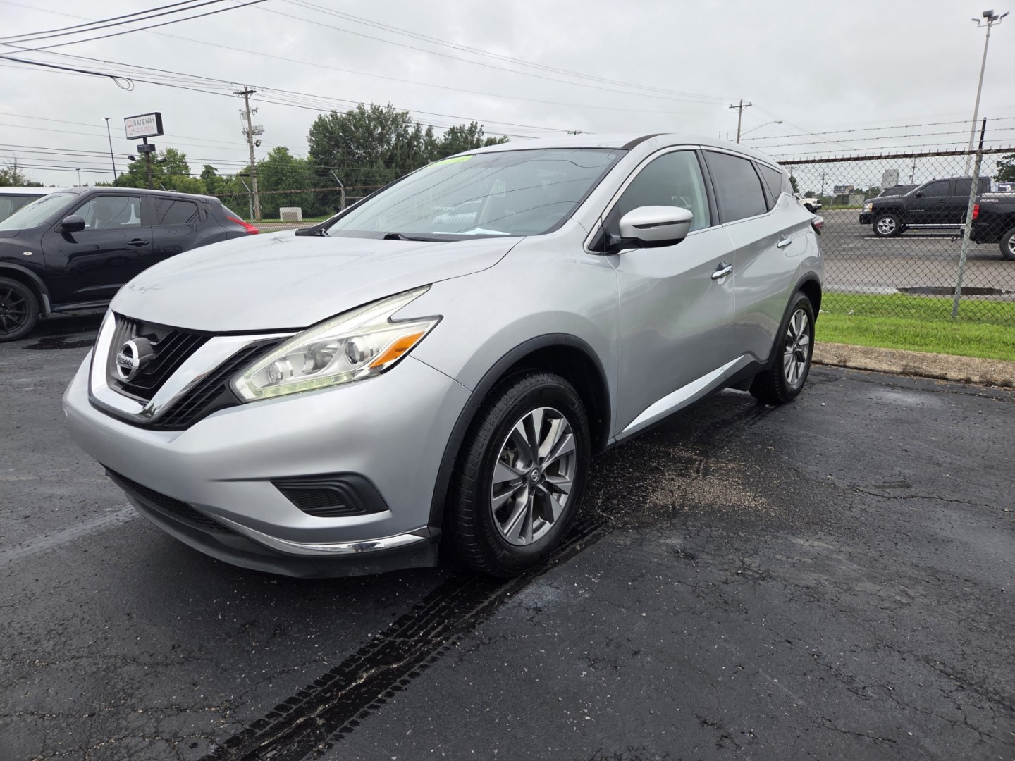 2017 Silver /Black Nissan Murano S FWD (5N1AZ2MG7HN) with an 3.5L V6 DOHC 24V engine, CVT transmission, located at 1221 Madison St., Shelbyville, TN, 37160, (931) 680-9439, 0.000000, 0.000000- Photo#0