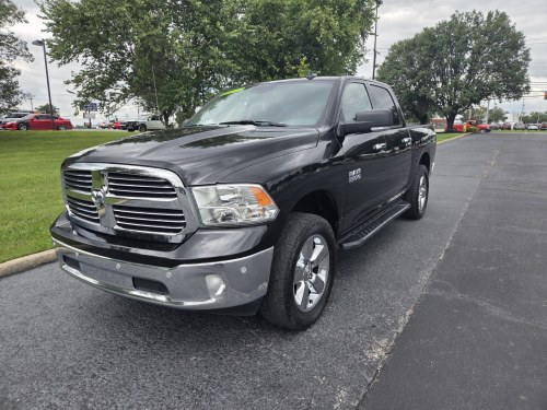 2018 RAM 1500 SLT Crew Cab SWB 4WD