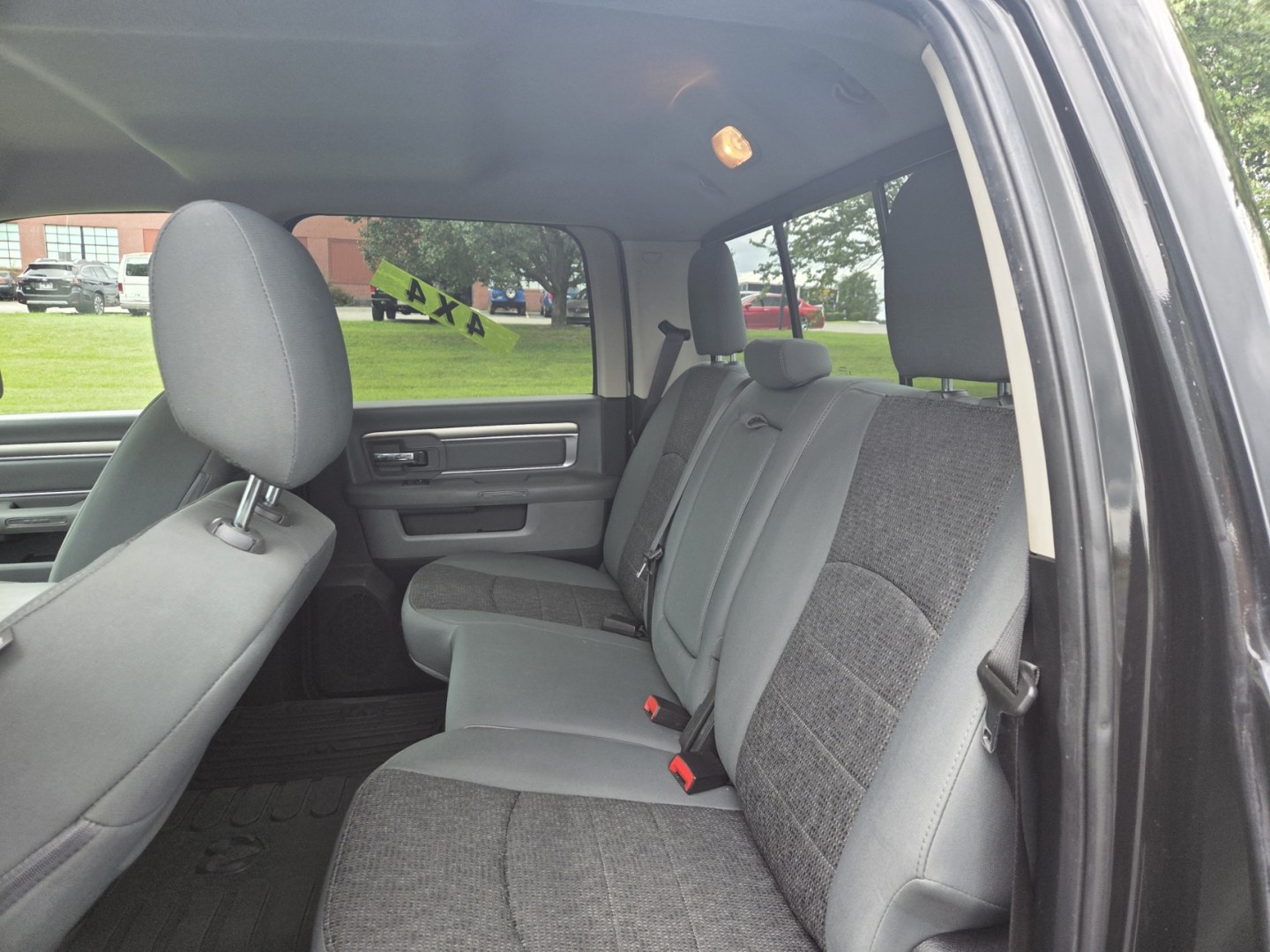 2018 BLACK /Black RAM 1500 SLT Crew Cab SWB 4WD (3C6RR7LG0JG) with an 3.6L V6 DOHC 24V FFV engine, 8A transmission, located at 1221 Madison St., Shelbyville, TN, 37160, (931) 680-9439, 0.000000, 0.000000- Photo#4