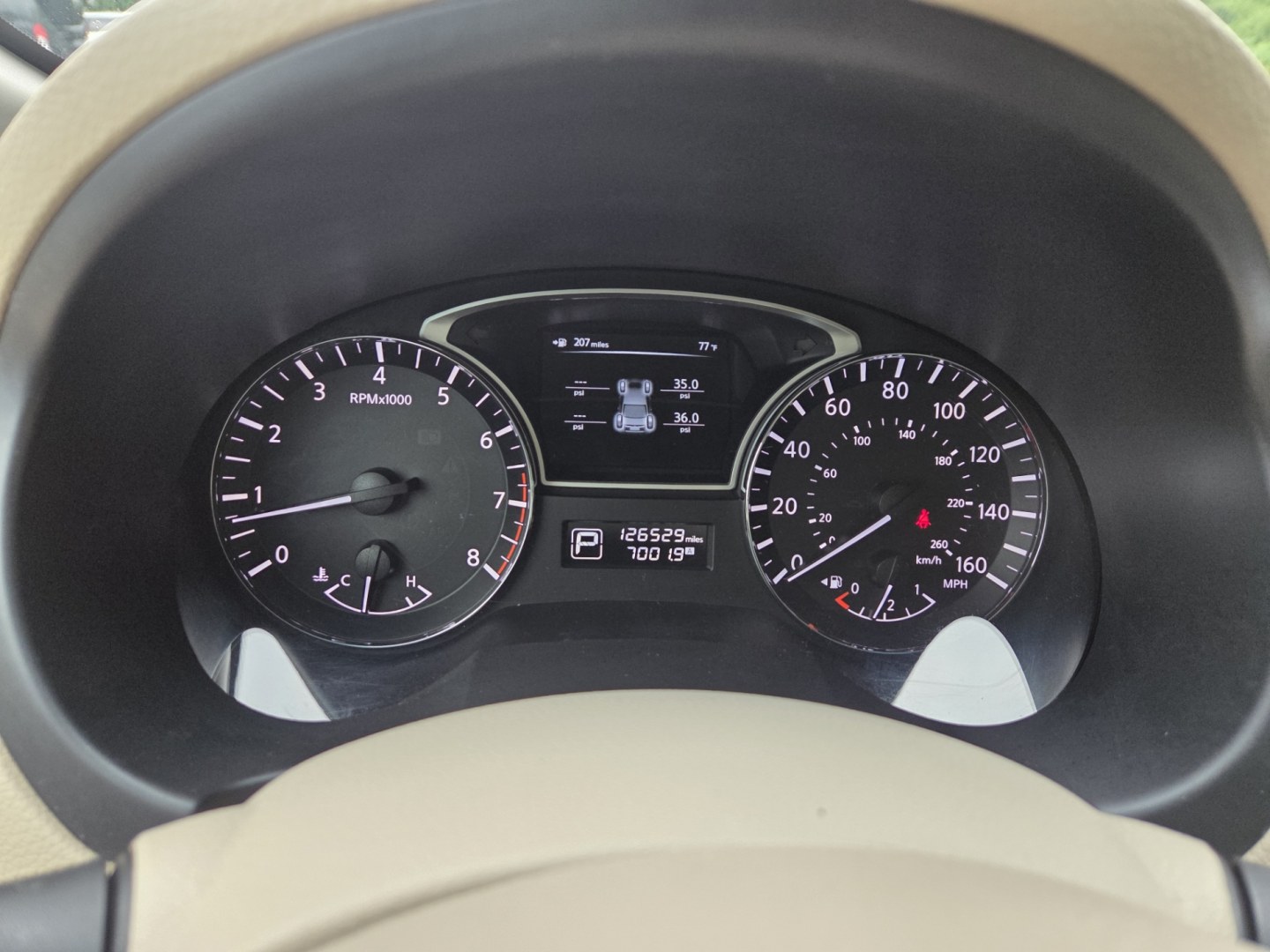 2013 Tan /Beige Nissan Altima 2.5 SV (1N4AL3AP0DN) with an 2.5L L4 DOHC 16V engine, CVT transmission, located at 1221 Madison St., Shelbyville, TN, 37160, (931) 680-9439, 0.000000, 0.000000- Photo#7