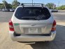 2009 GRAY /Gray Hyundai Tucson GLS 2.0 2WD (KM8JM12B49U) with an 2.0L L4 DOHC 16V engine, located at 1221 Madison St., Shelbyville, TN, 37160, (931) 680-9439, 0.000000, 0.000000- Photo#2