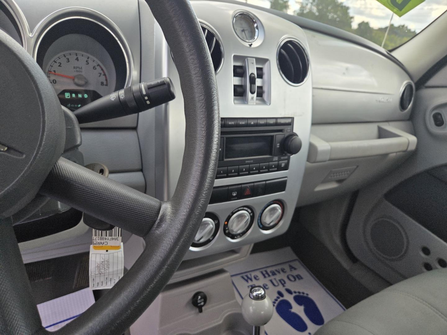 2007 WHITE /Gray Chrysler PT Cruiser Base (3A4FY48B17T) with an 2.4L L4 DOHC 16V engine, located at 1221 Madison St., Shelbyville, TN, 37160, (931) 680-9439, 0.000000, 0.000000- Photo#5