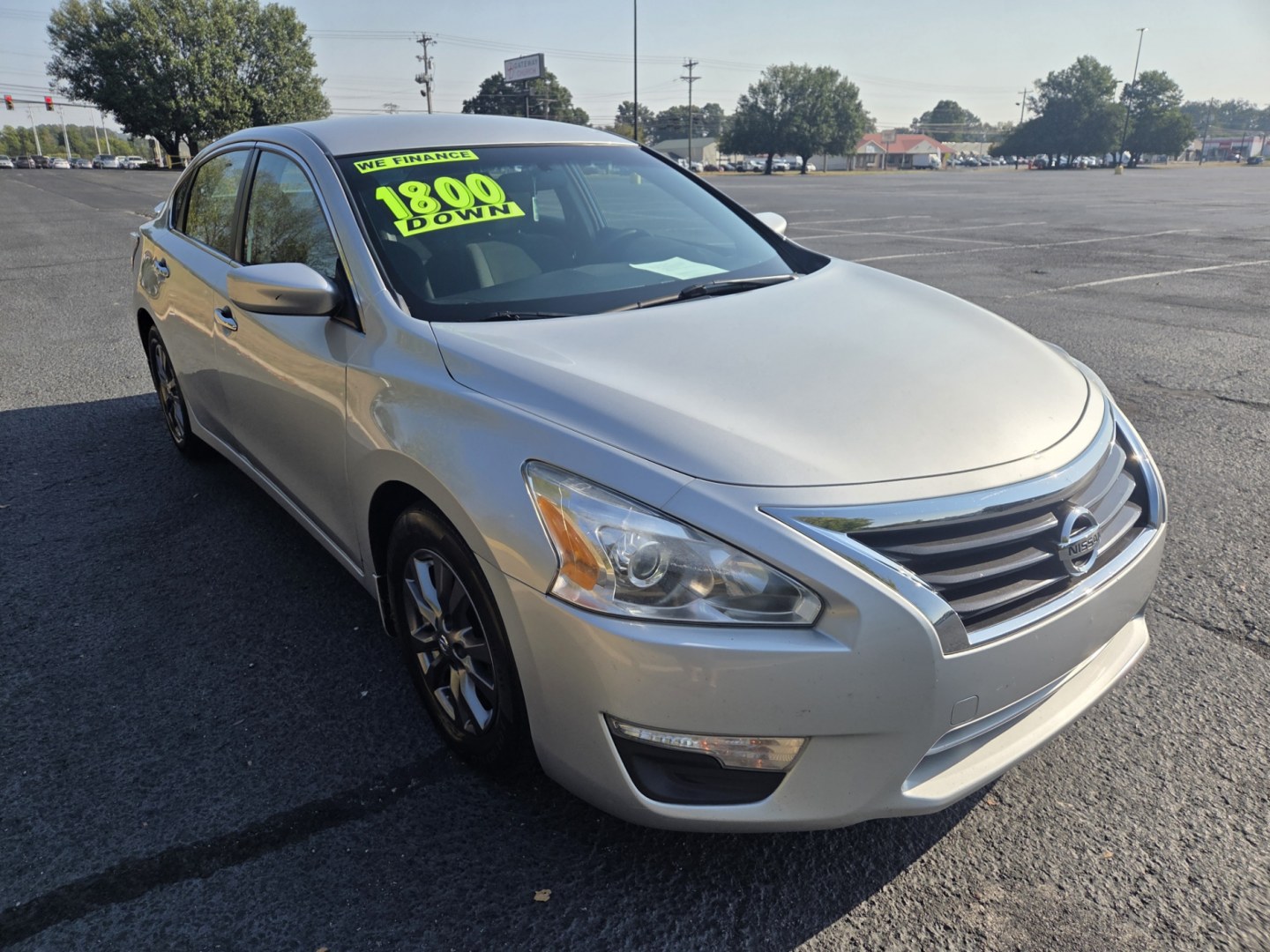 2015 SILVER /Black Nissan Altima 2.5 S (1N4AL3AP7FC) with an 2.5L L4 DOHC 16V engine, CVT transmission, located at 1221 Madison St., Shelbyville, TN, 37160, (931) 680-9439, 0.000000, 0.000000- Photo#1