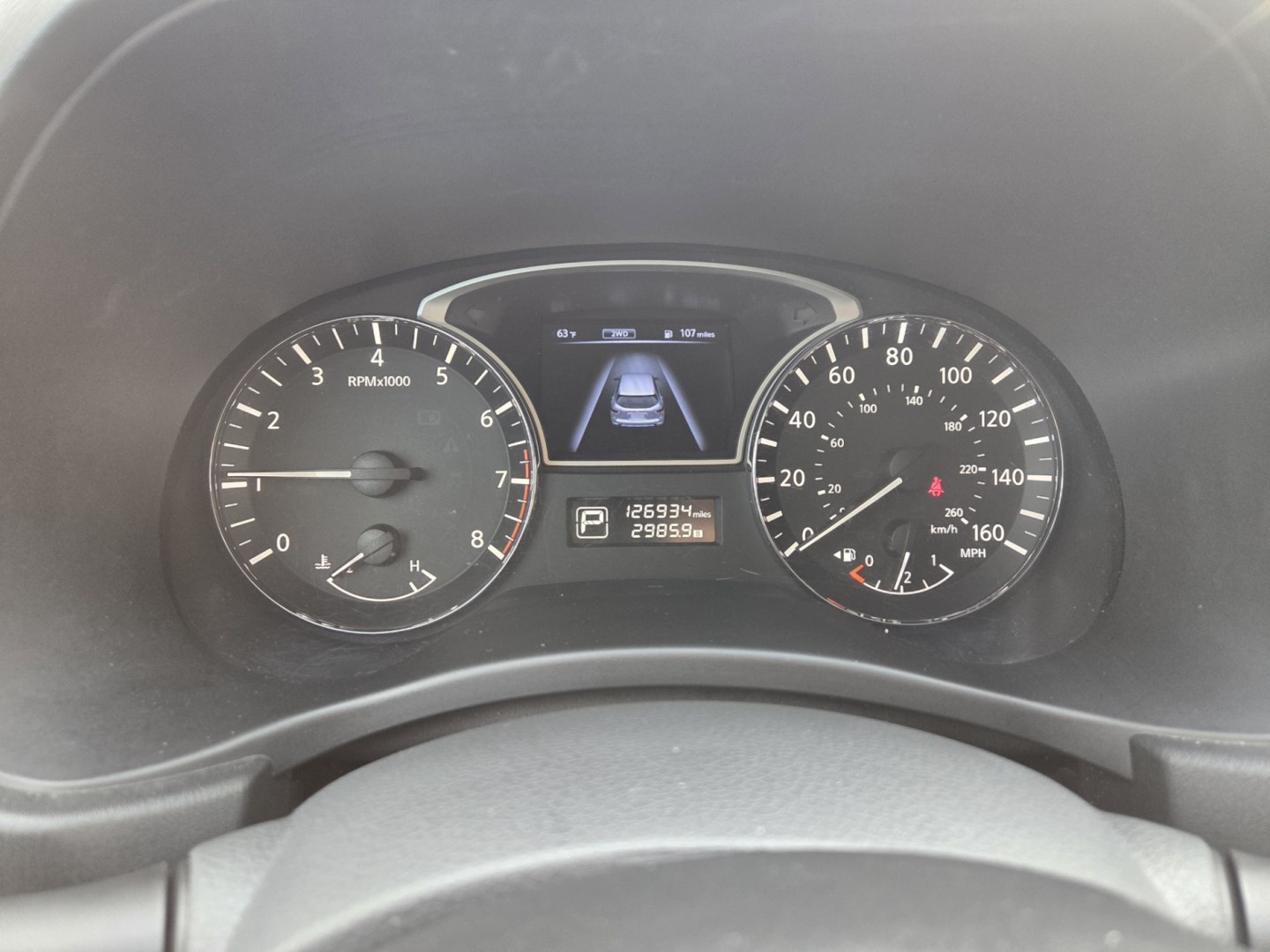 2015 SILVER /Black Nissan Pathfinder S 4WD (5N1AR2MM6FC) with an 3.5L V6 DOHC 24V engine, Continuously Variable Transmission transmission, located at 1221 Madison St., Shelbyville, TN, 37160, (931) 680-9439, 0.000000, 0.000000- Photo#8