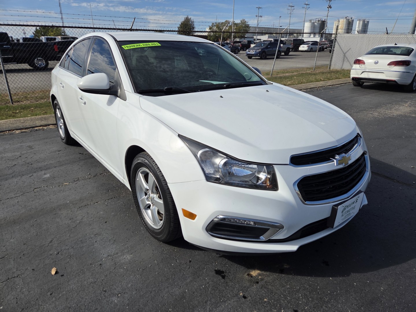 2015 WHITE /Gray Chevrolet Cruze 1LT Auto (1G1PC5SB2F7) with an 1.4L L4 DOHC 16V TURBO engine, 6-Speed Automatic transmission, located at 1221 Madison St., Shelbyville, TN, 37160, (931) 680-9439, 0.000000, 0.000000- Photo#1